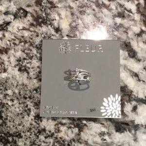 FLEUR cubic zirconia crossover ring